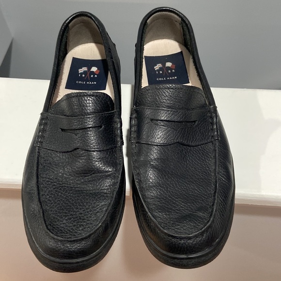 Men's Cole Haan Nantucket 2.0 Penny Loafer Shoe US 9 1/2 M Black Leather - Picture 3 of 16